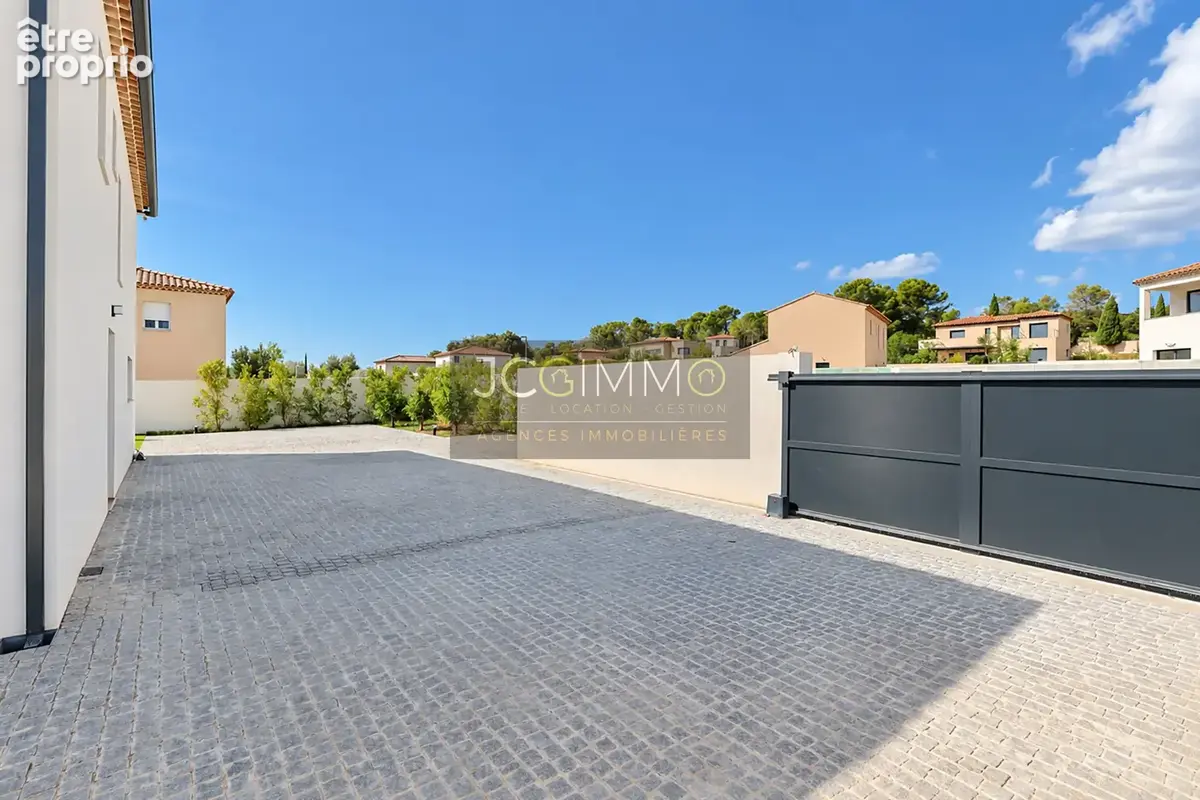 Villa contemporaine neuve   150 m2   terrain 1 200 m2   piscine   vendue entièrement meublée - photo 34