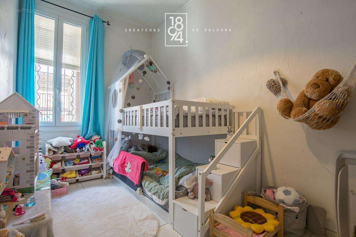Appartement à MARSEILLE-10E