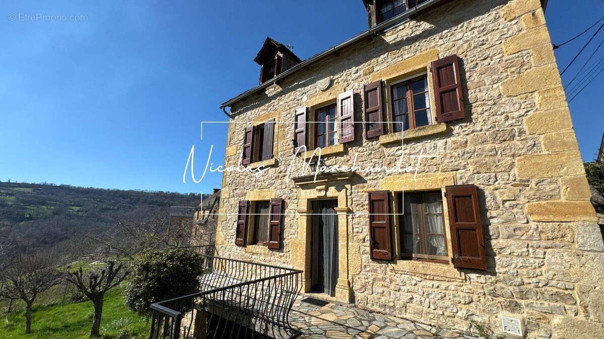 Photo 2 - Maison à PRADES-D&#039;AUBRAC