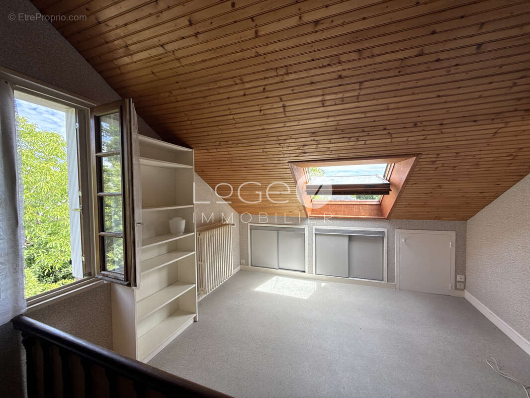 Quartier recherché, maison à rénover - photo 13