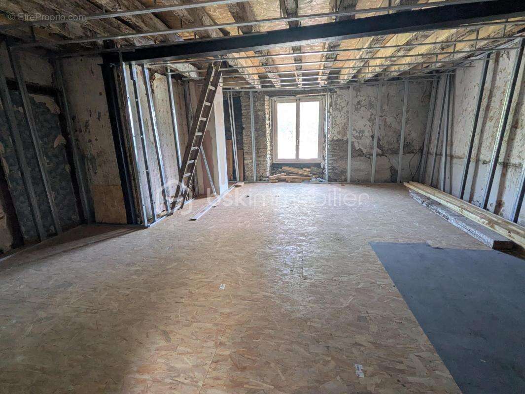 Appartement à LA GUERCHE-DE-BRETAGNE