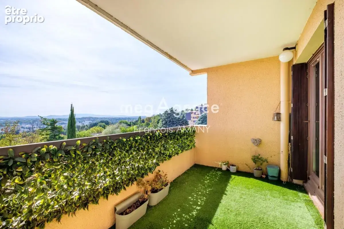 T3 résidence sécurisée  2 chambres balcon avec vue - photo 2
