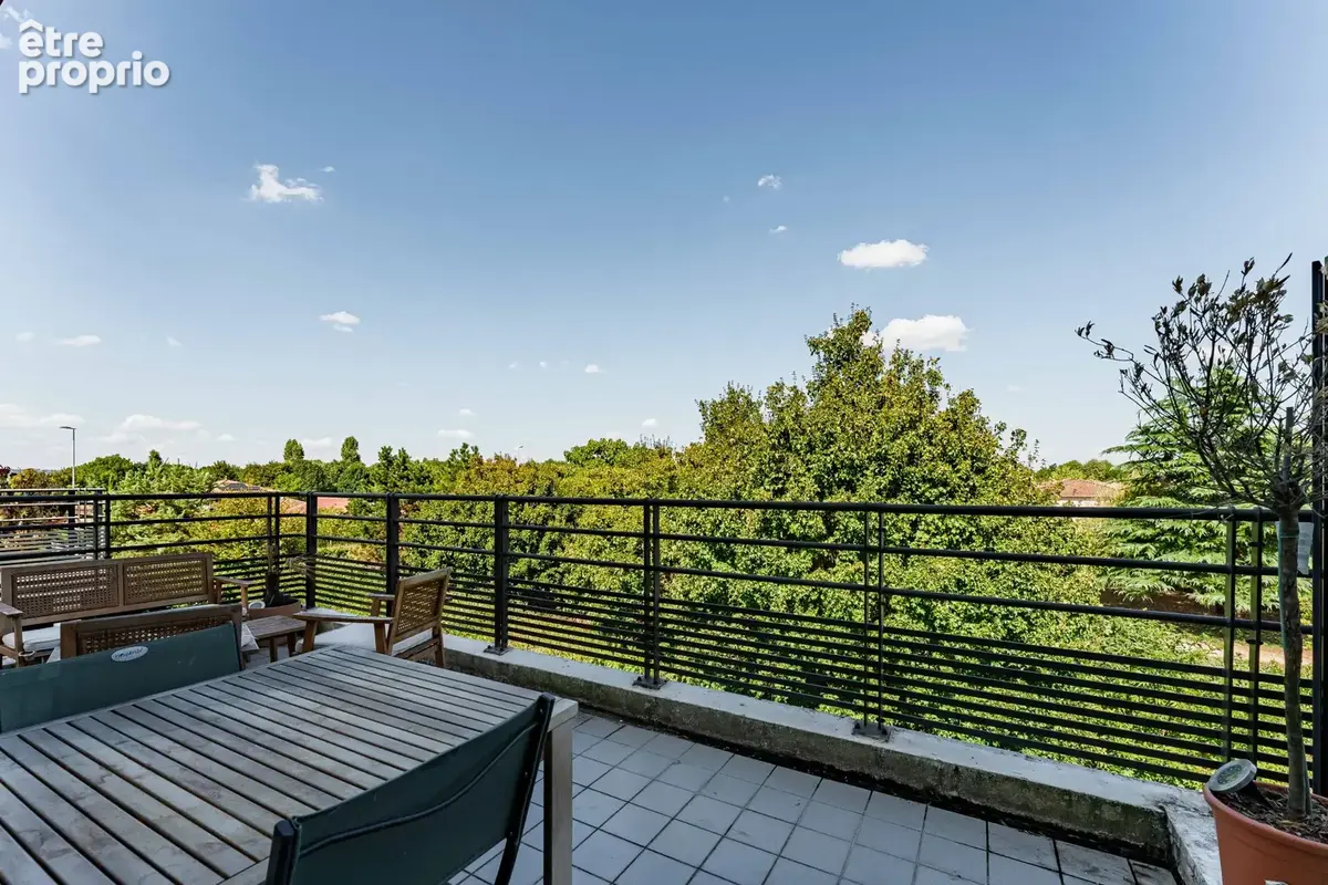 Exclusivité   meyzieu   t3 76 m2 avec terrasse - photo 3