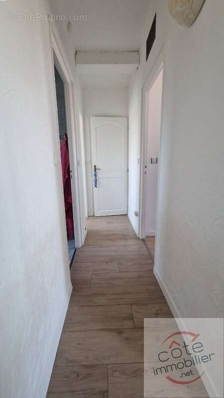 Maison à LES GRANGES-LE-ROI