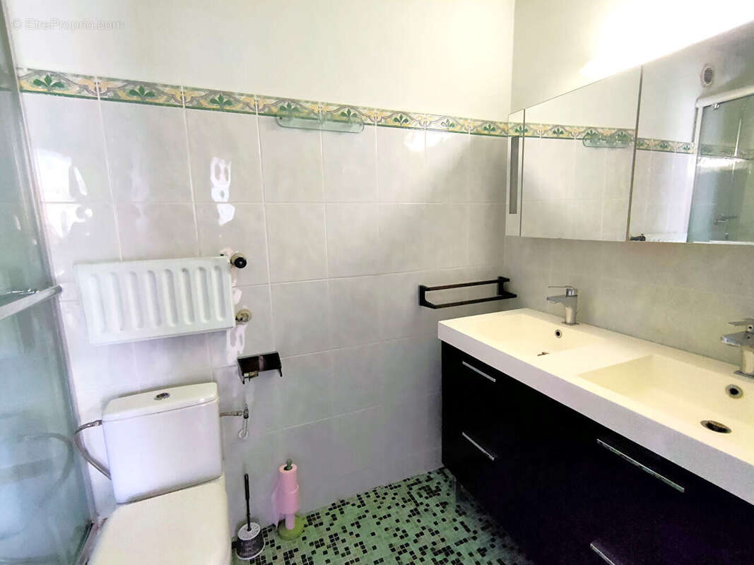 Appartement à MANDELIEU-LA-NAPOULE