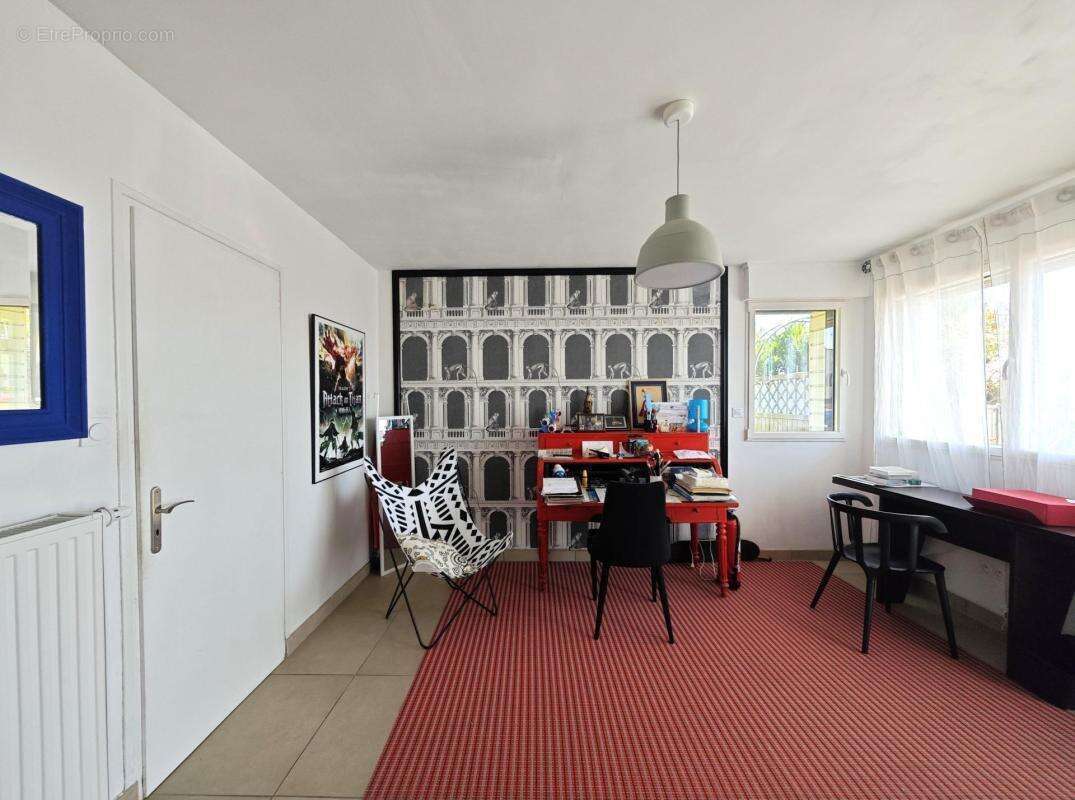 Maison à REGUINY