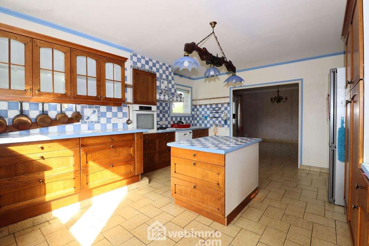 Maison à TREDREZ-LOCQUEMEAU