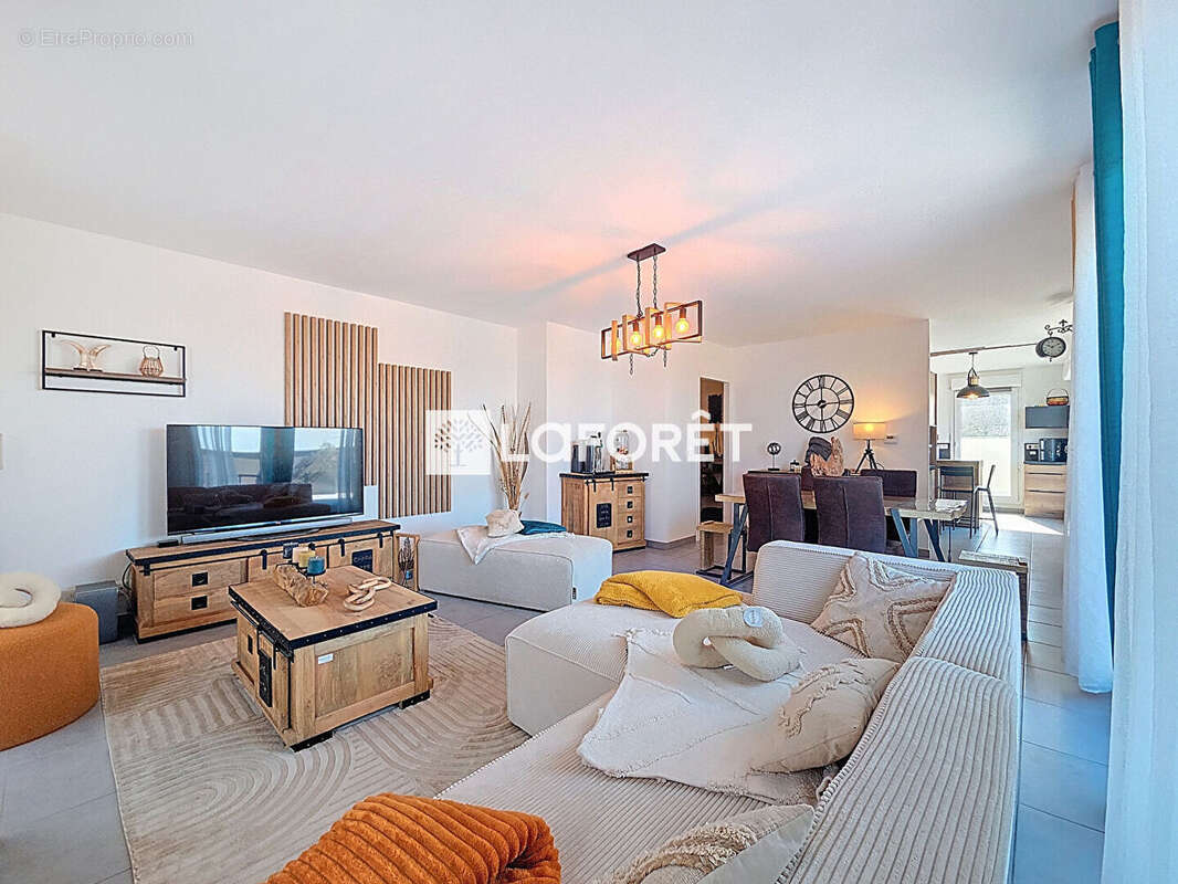 Appartement à BUELLAS