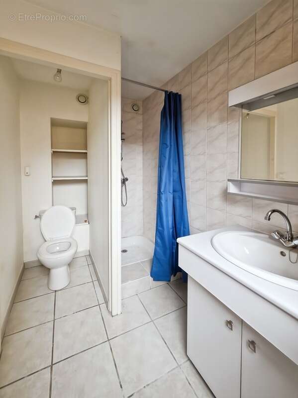 Appartement à MONTMOROT