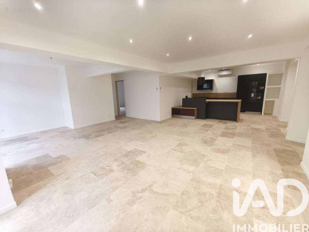 Photo 2 - Appartement à LAVAL