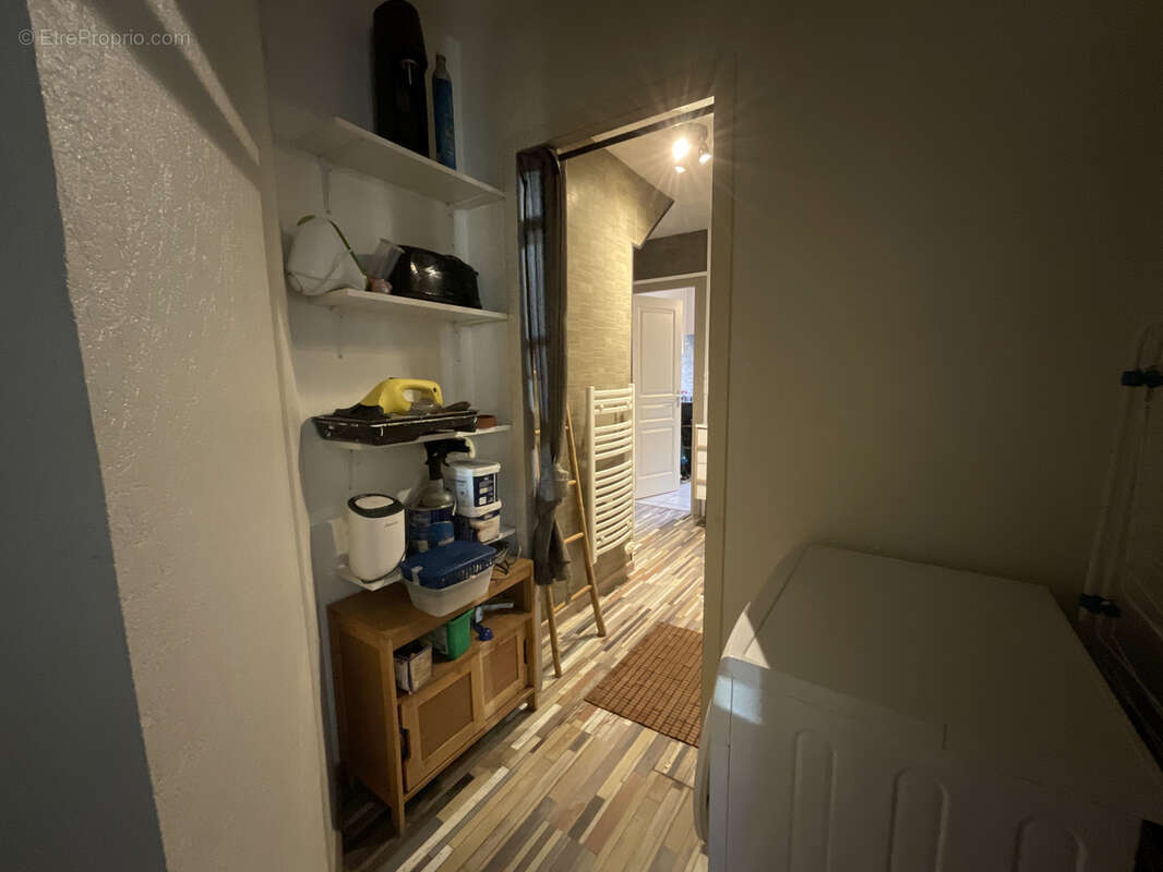 Appartement à NIVOLAS-VERMELLE