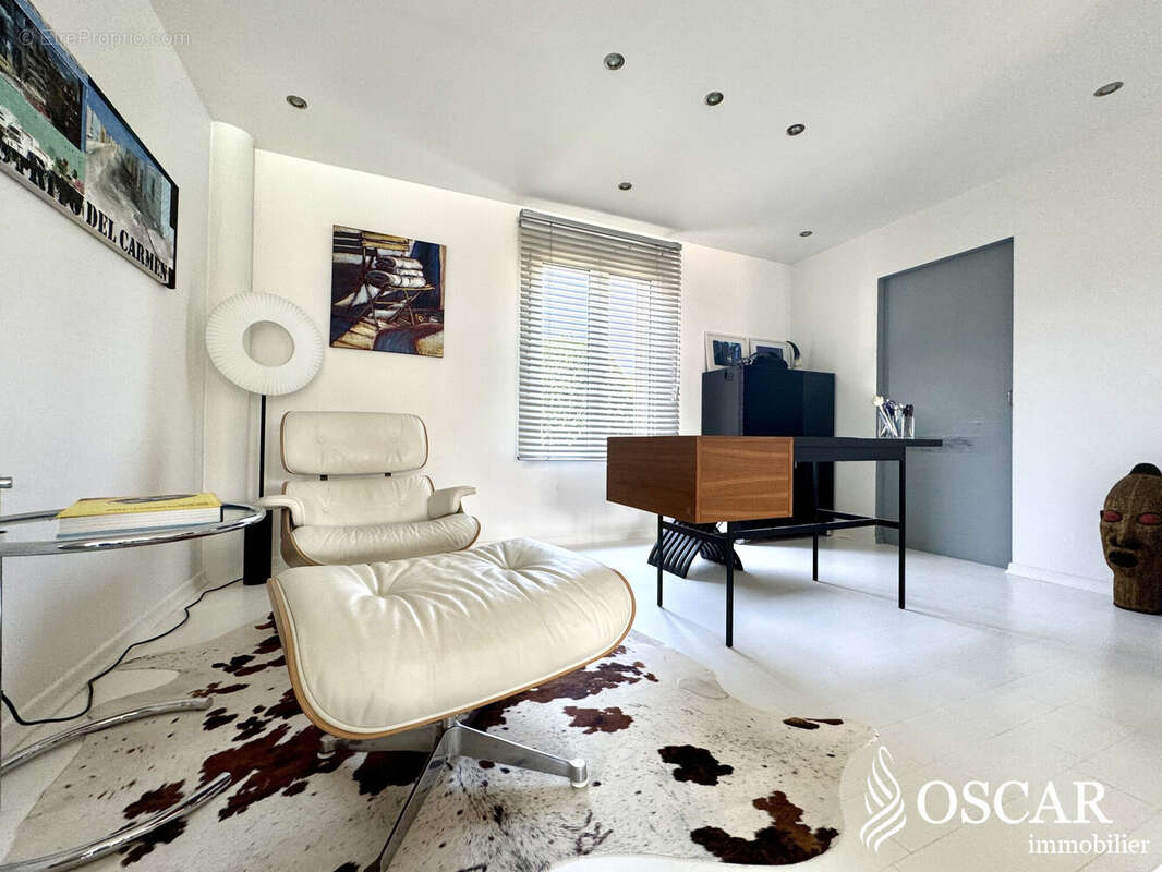 Maison à SAINTE-LUCE-SUR-LOIRE