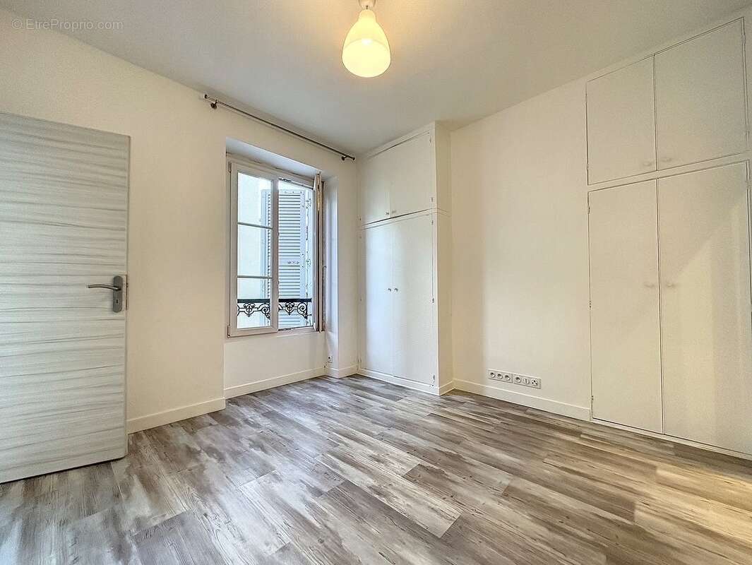 Appartement à LEVALLOIS-PERRET