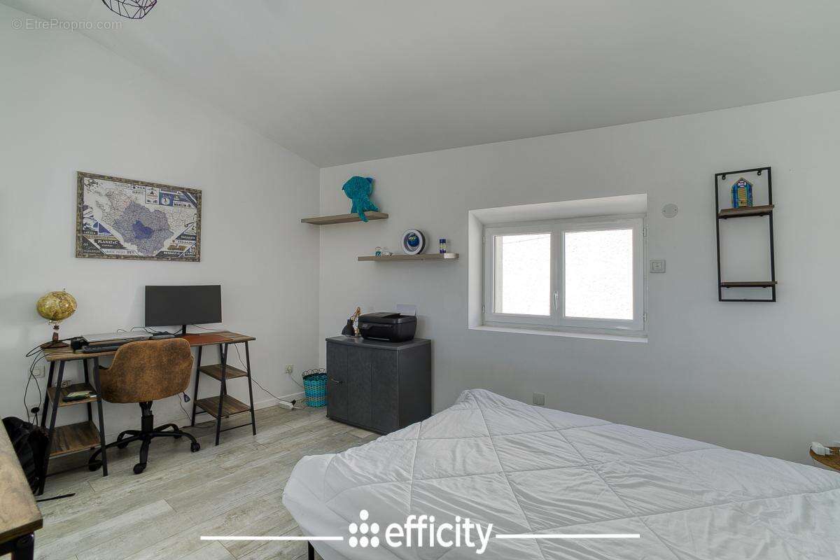 Maison 160 m² à Moidieu-Detourbe  - photo 25