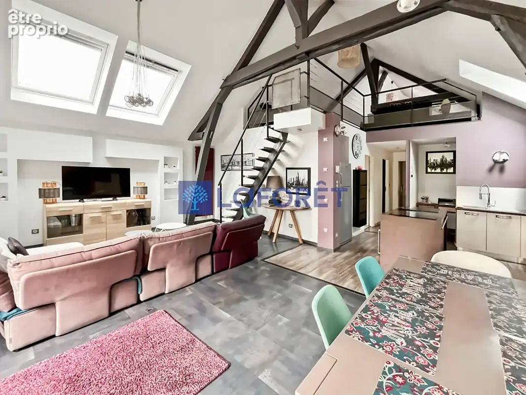 Ensemble Immobilier de Prestige - 300 m² - 3 Logements - Azay-le-Rideau - photo 9