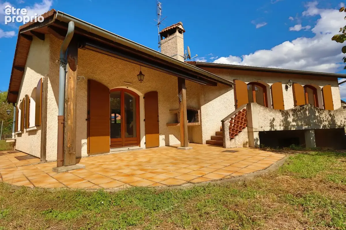 Photo Maison à Craponne au prix de 549 000€