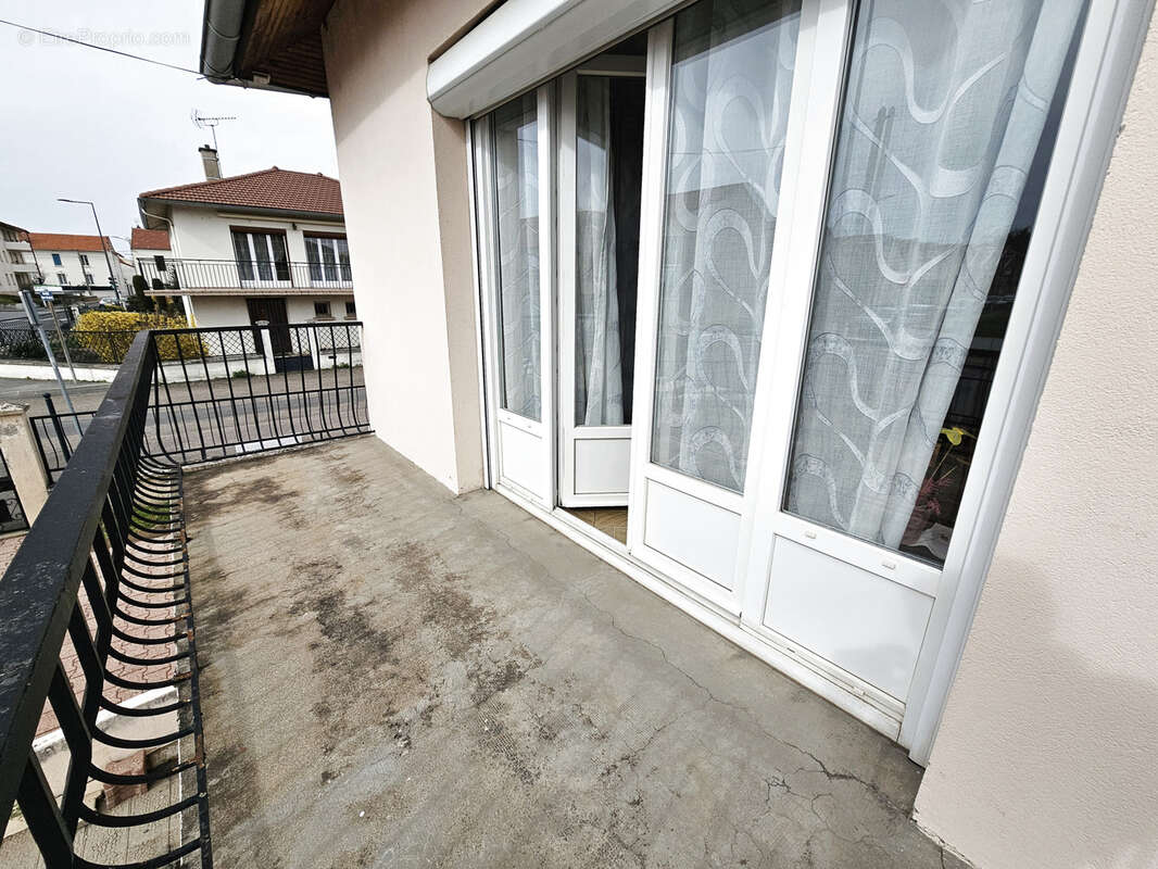 Maison à LE COTEAU