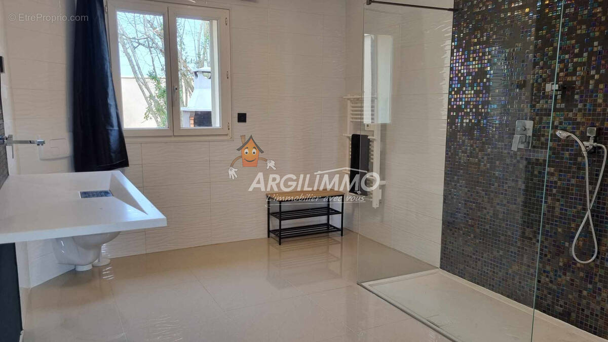 Maison à SAINT-CALAIS