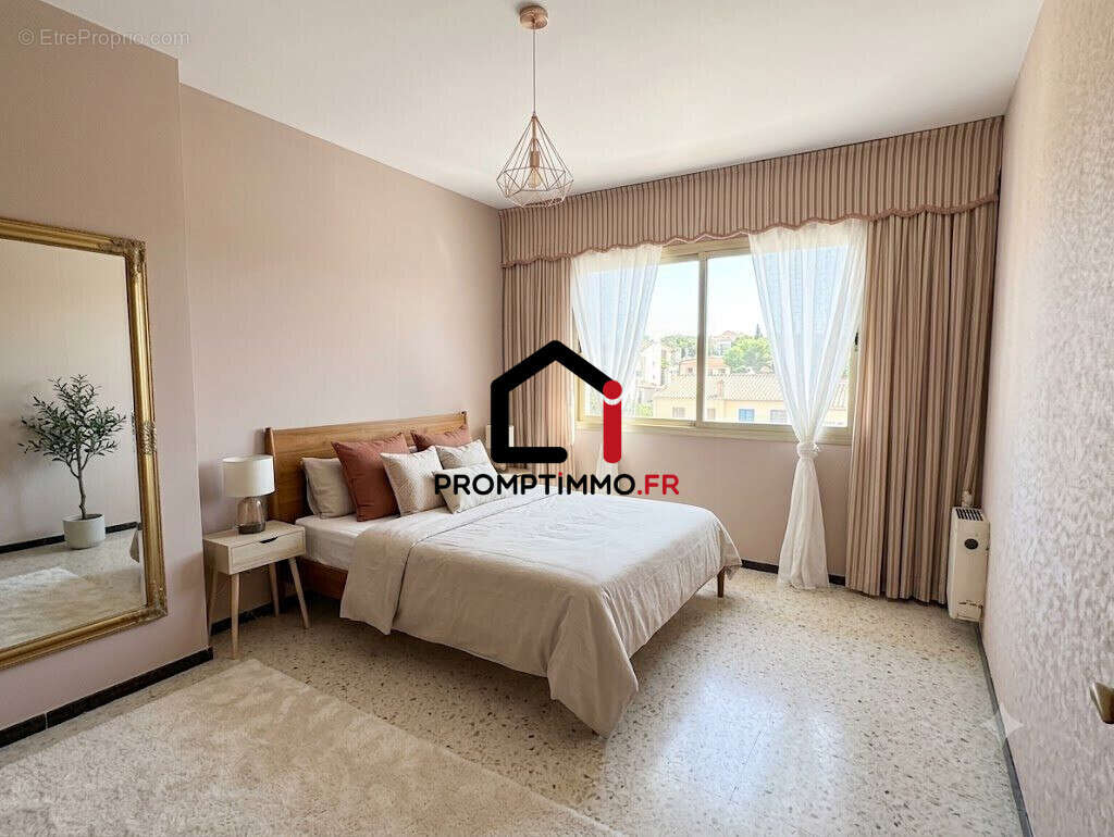 Appartement à LE CANNET