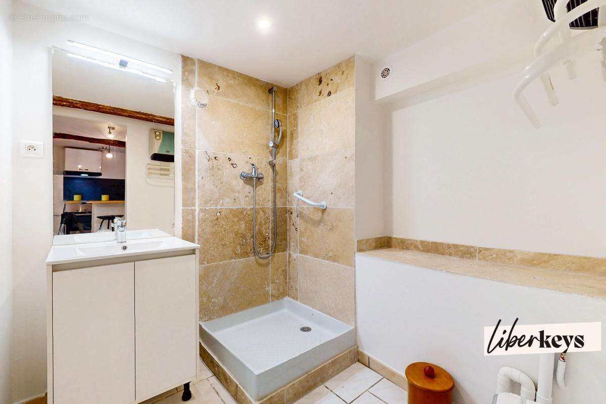 Appartement à SAINT-MAXIMIN-LA-SAINTE-BAUME