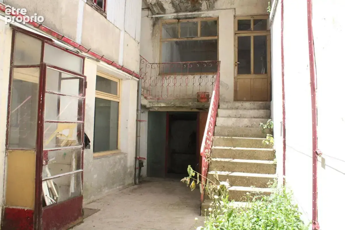 2 immeubles Ensemble immobilier avec plus de 830 m² exploitables. Fort potentiel de rentabilité - photo 9