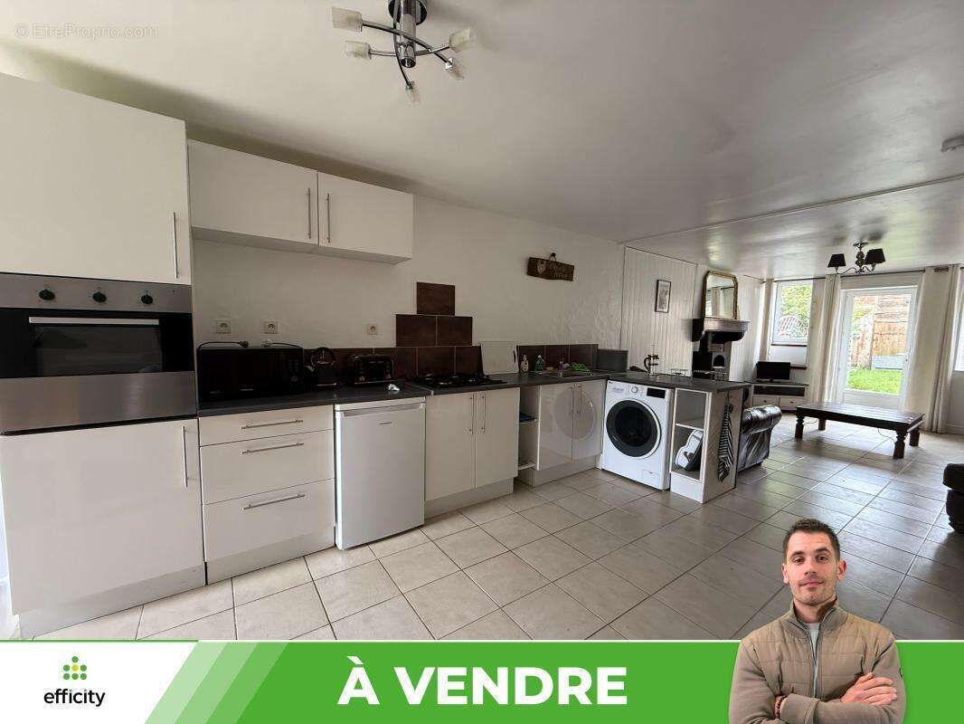Maison à ASNIERES-SUR-BLOUR