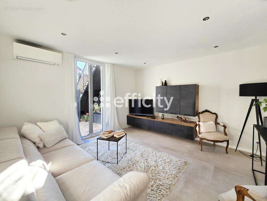 Appartement à LE CANNET