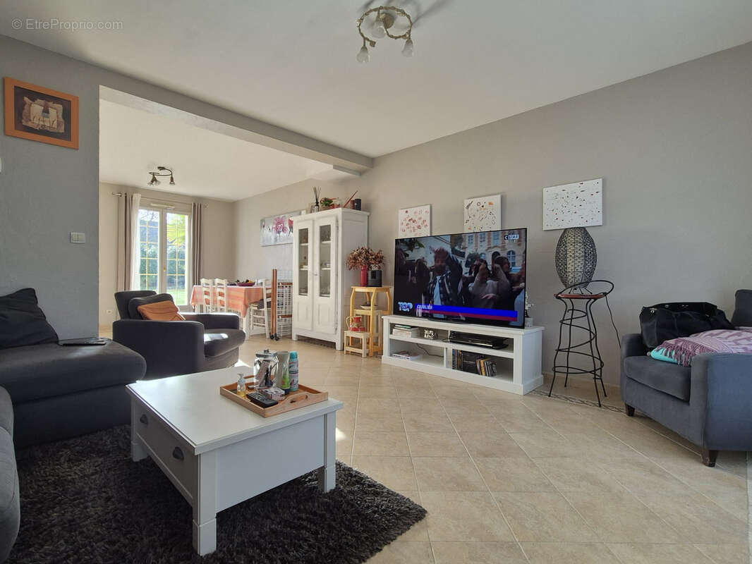 Maison à ORVILLIERS