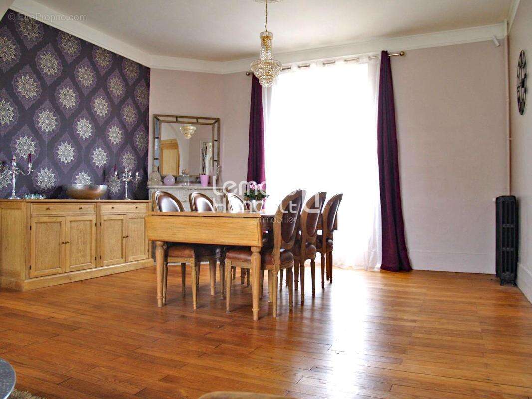 Très belle maison bourgeoise sur 600 m² de terrain clos-planté - photo 5
