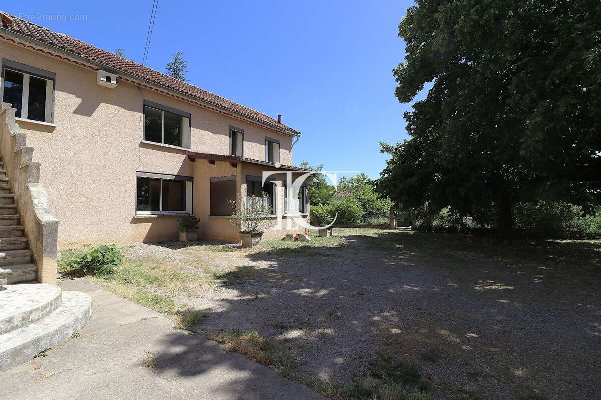 Maison à ROUSSON