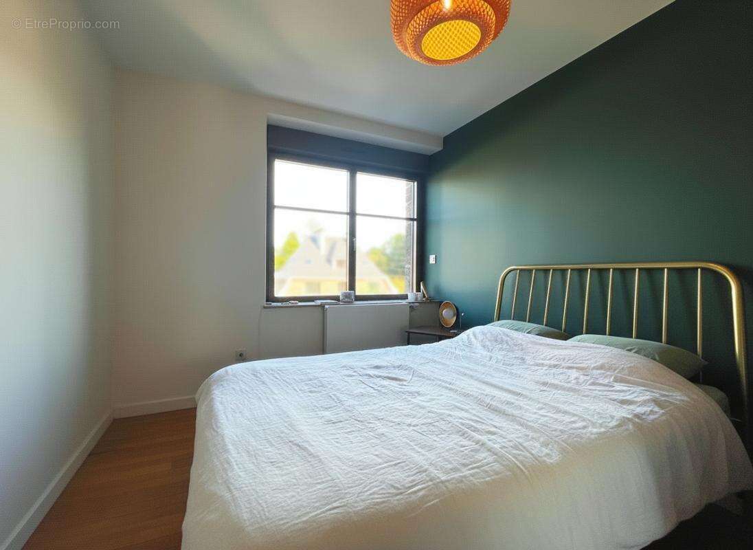 Maison à MONTFORT-SUR-MEU