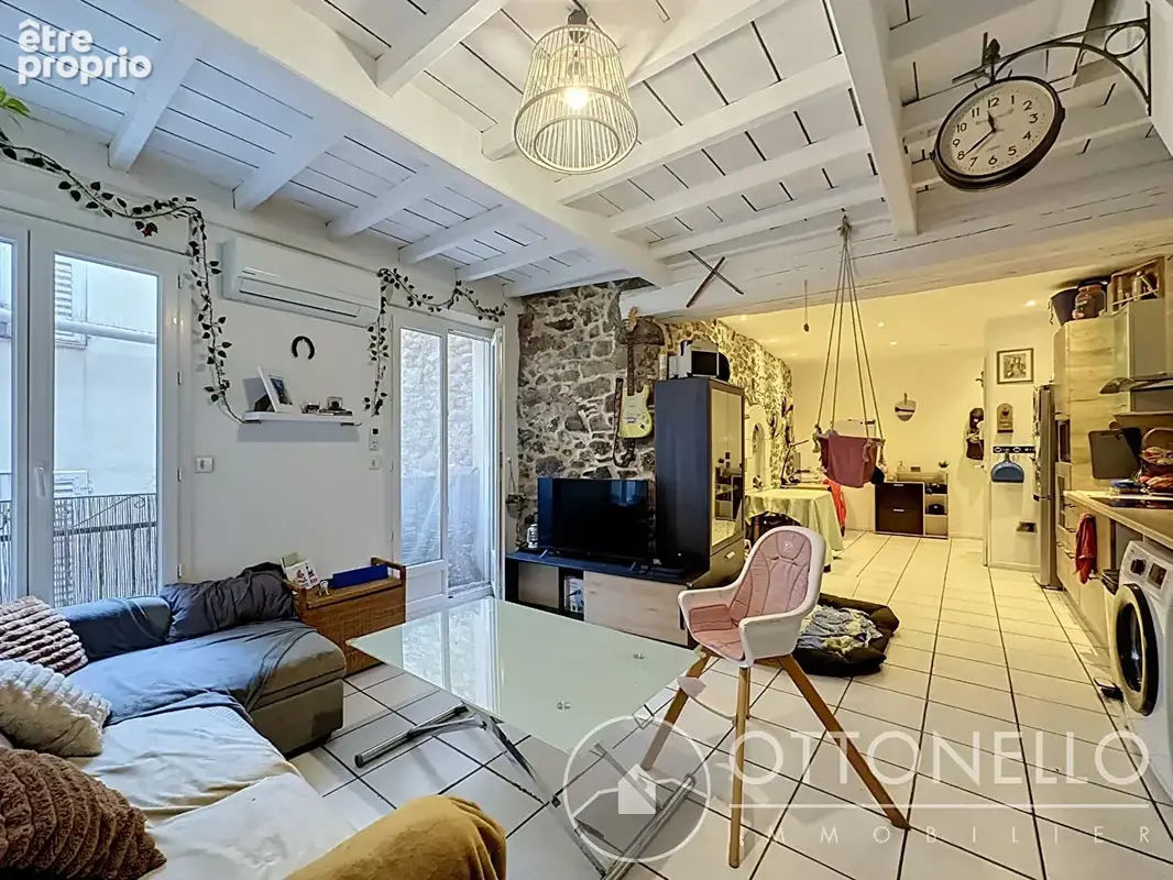 Photo Appartement à Roquebrune-Sur-Argens au prix de 159 500€