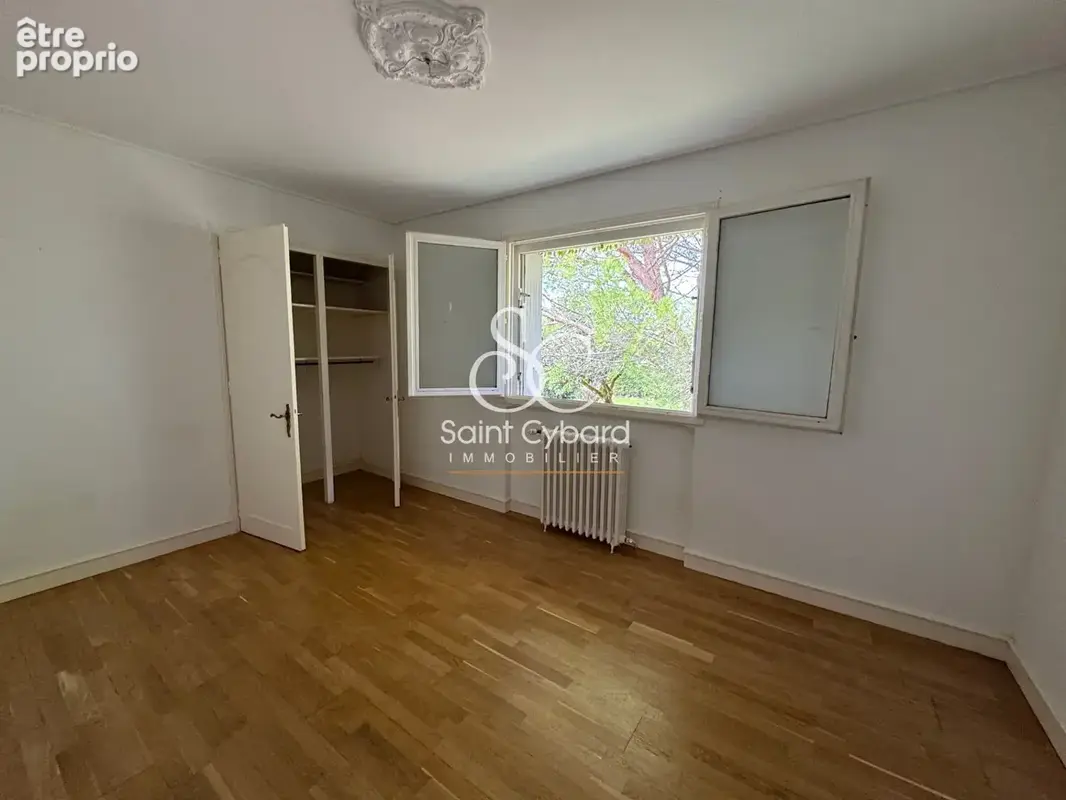 Maison Voeuil et Giget - 3 chambres - photo 7
