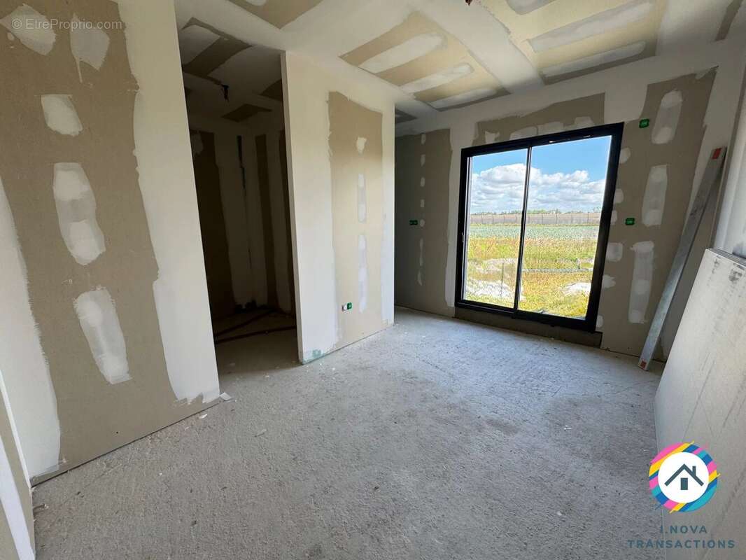 Maison à SAINT-GEORGES-DE-RENEINS