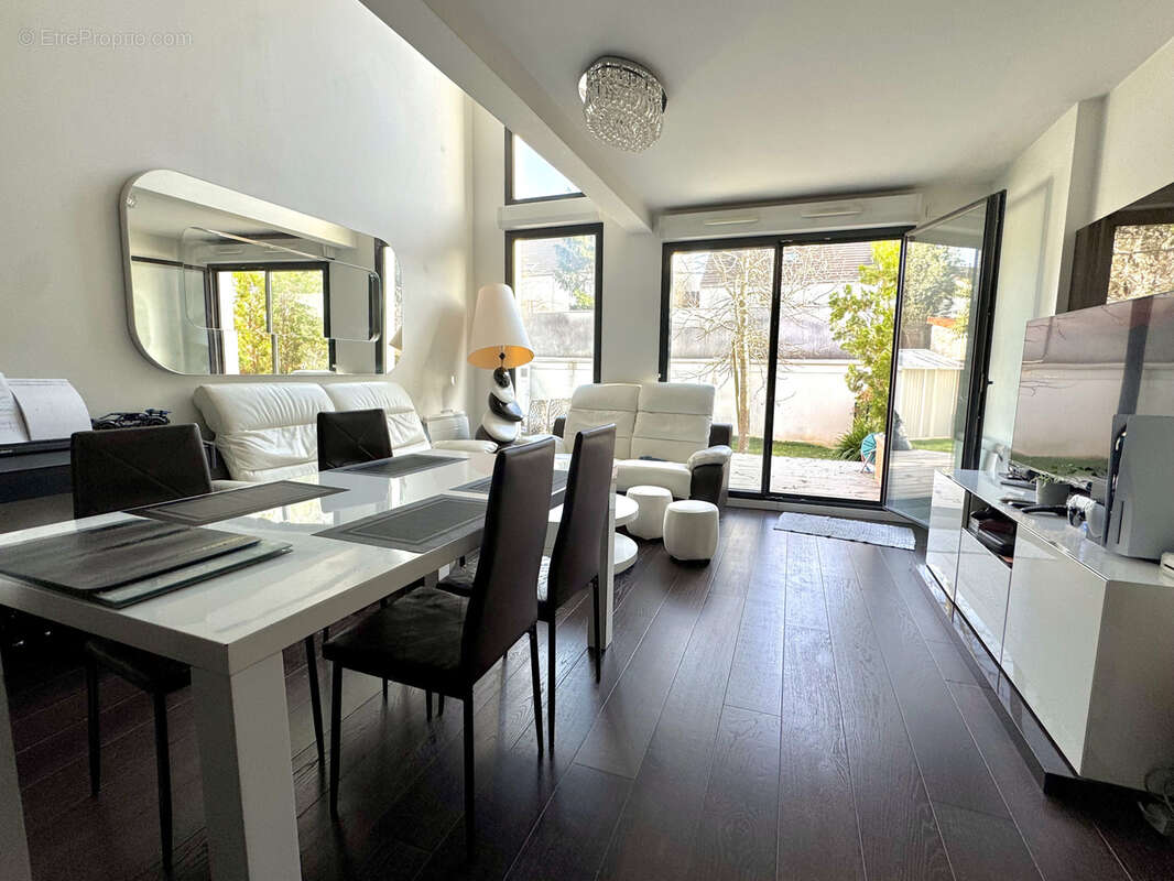 Maison à CHOISY-LE-ROI