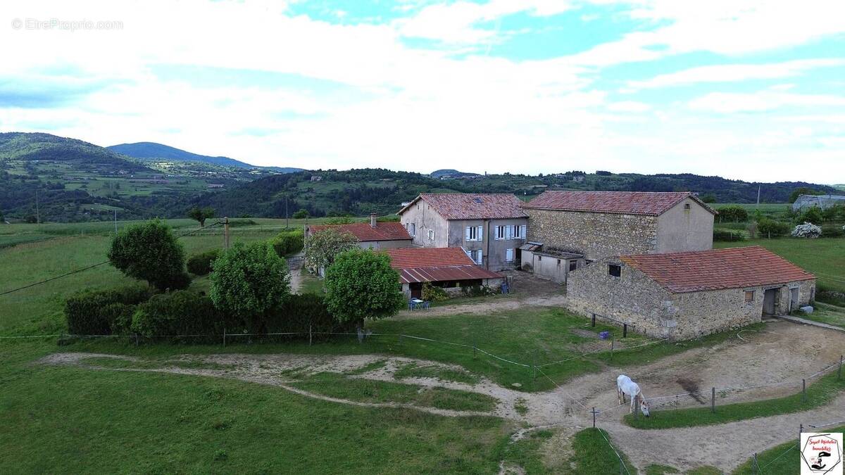 Maison à COLOMBIER-LE-VIEUX
