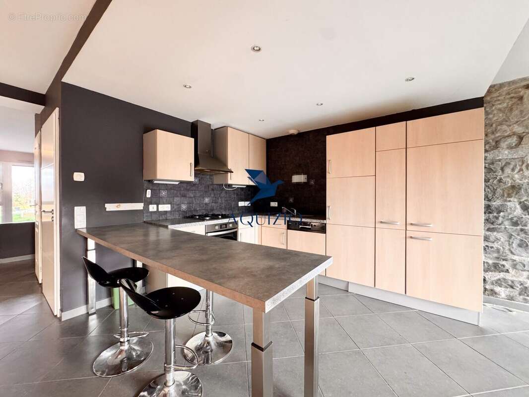 Appartement à LA ROCHE-SUR-FORON