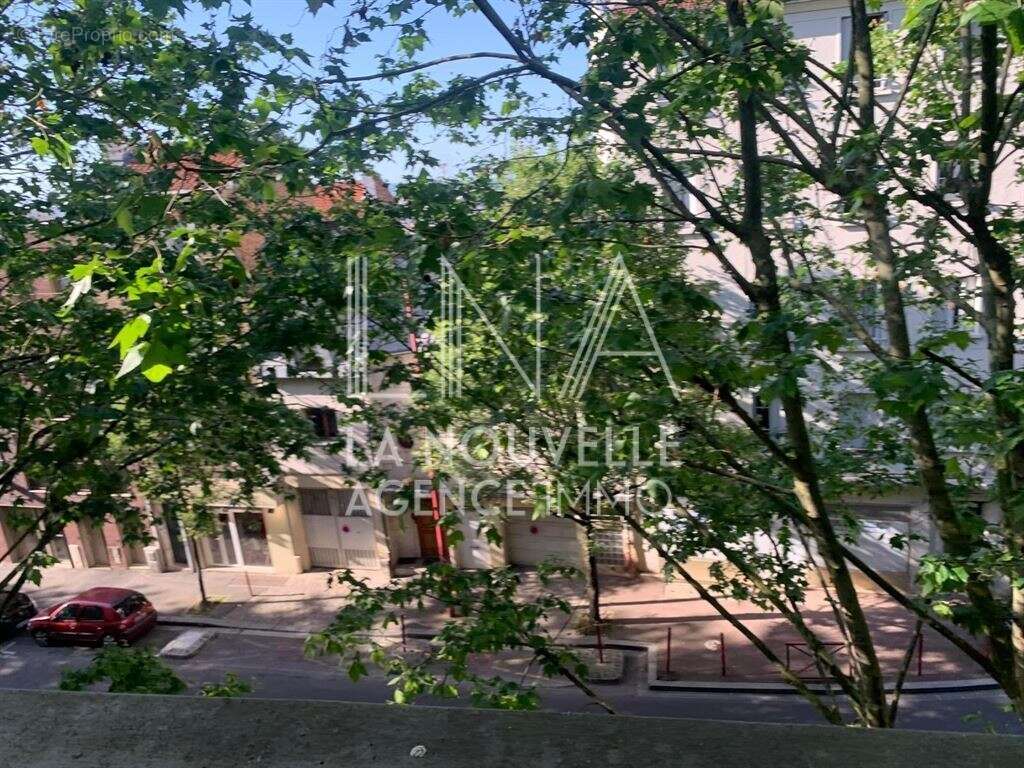 Studio lumineux avec balcon – Dernier étage à 5 min du métro 11 - photo 9