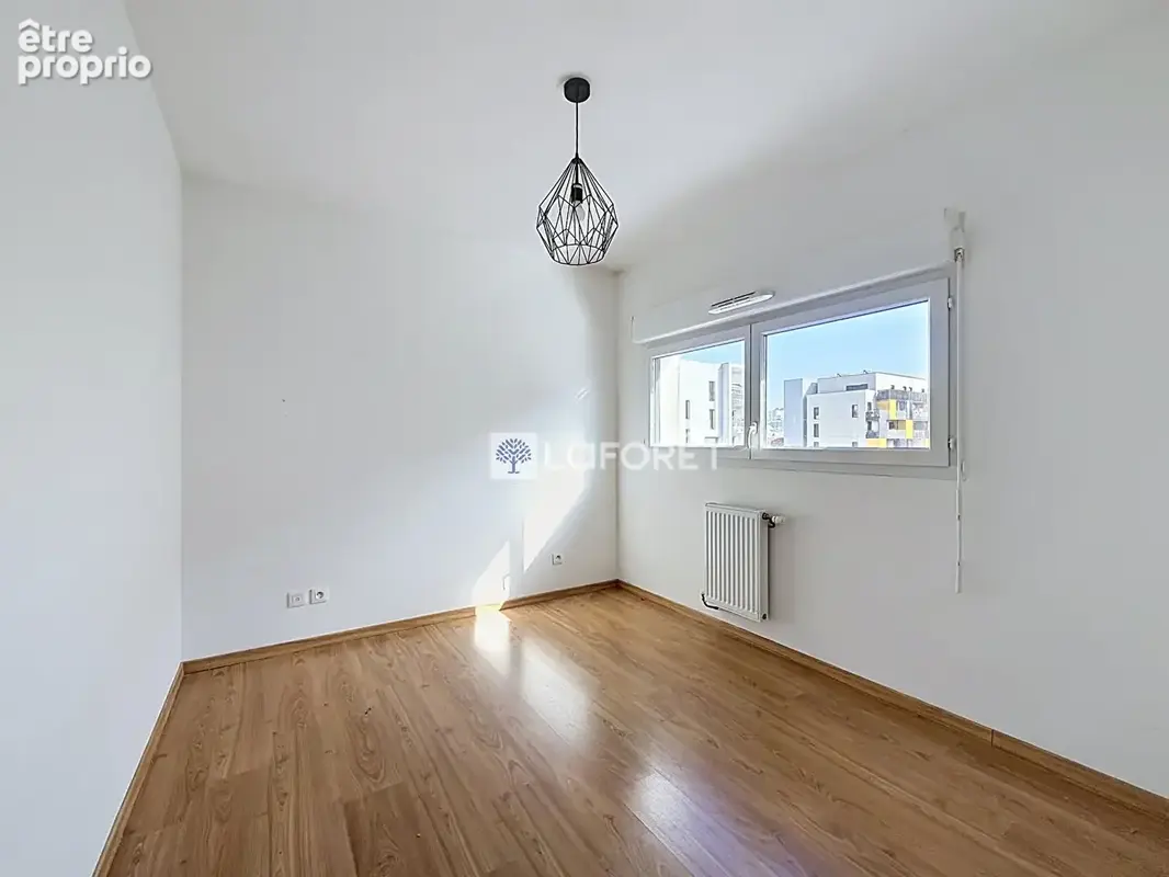 LYON 9eme , T3 , Terrasse, Garage ,230 000. - photo 7