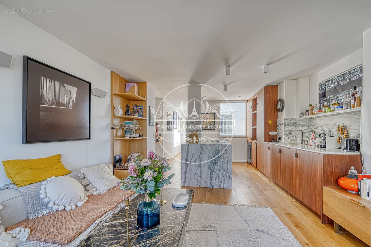 Appartement à PARIS-2E