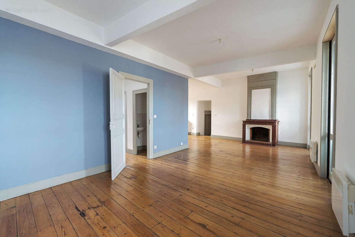 Appartement à CARCASSONNE