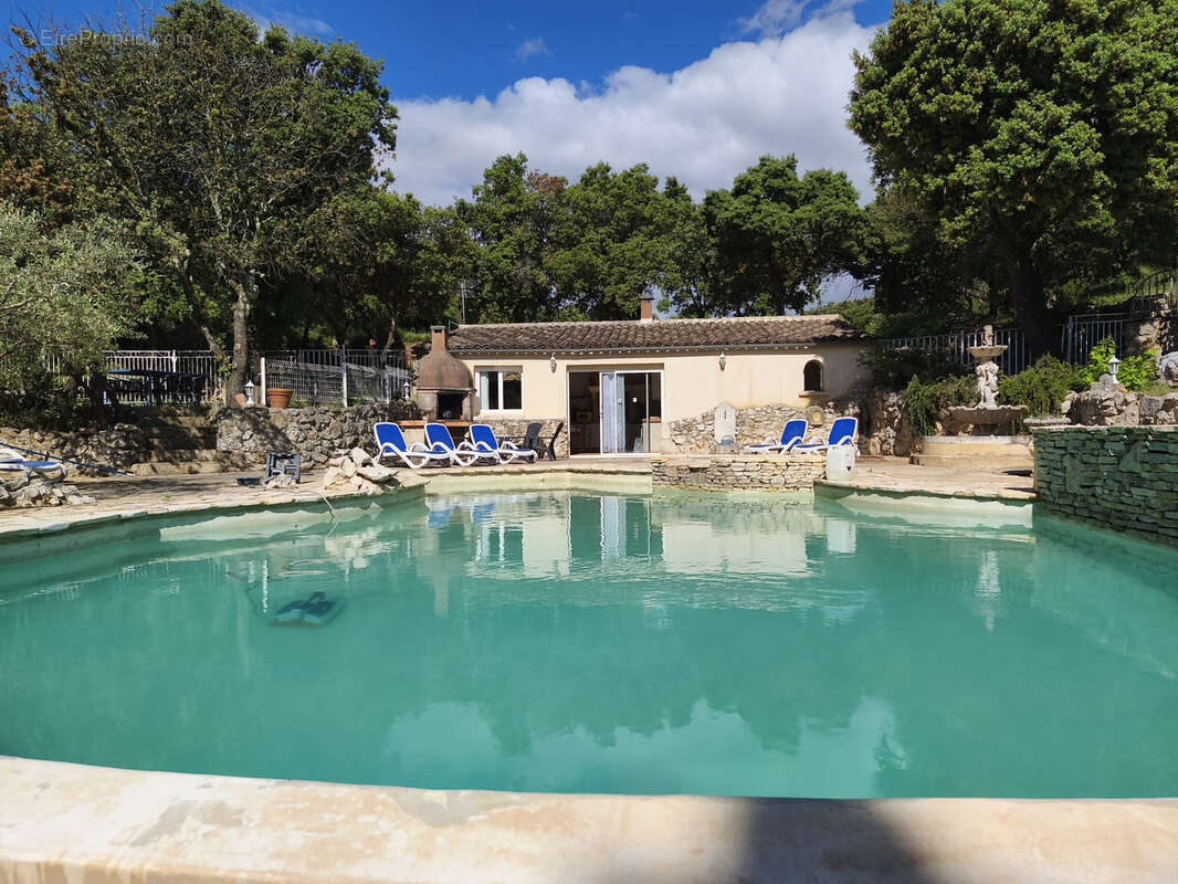 Maison à ROCHEFORT-DU-GARD