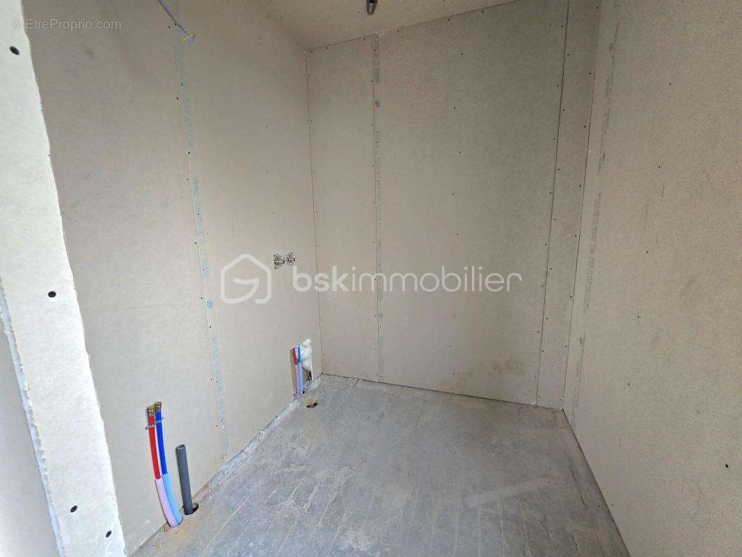 Maison à finir de rénover – 180 m² – Beau potentiel – Terrain 5 010 m² – Aubiat - photo 8
