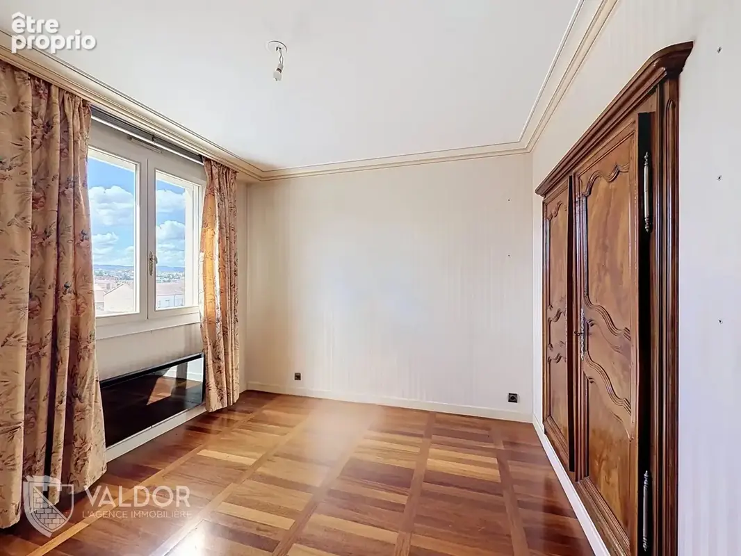 Appartement 6 pièces 115 m² à vendre à Villefranche-Sur-Saone (69400) - photo 10
