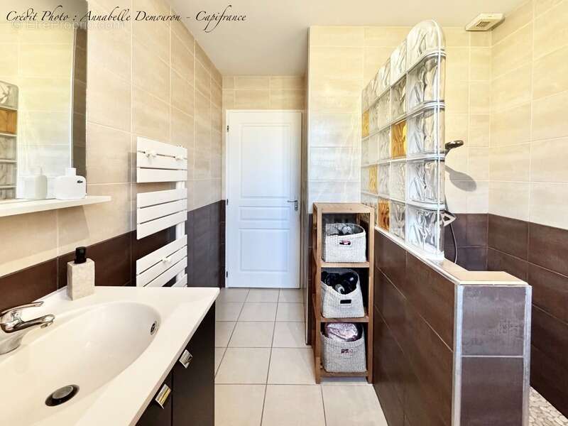 Maison plain-pied 4 chambres - jardin - garage - saint-bonnet-près-riom (63200) - photo 62
