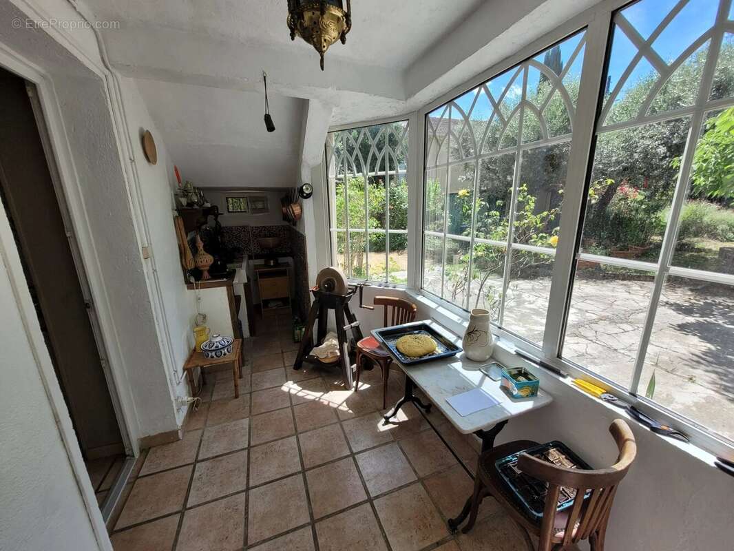 Maison proche centre-ville - 5 pièces - 125.7 m² - photo 5