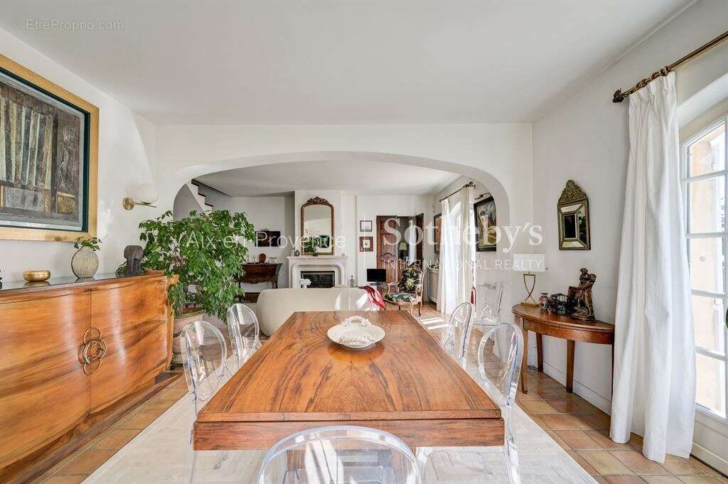 Maison à SAINT-MARC-JAUMEGARDE