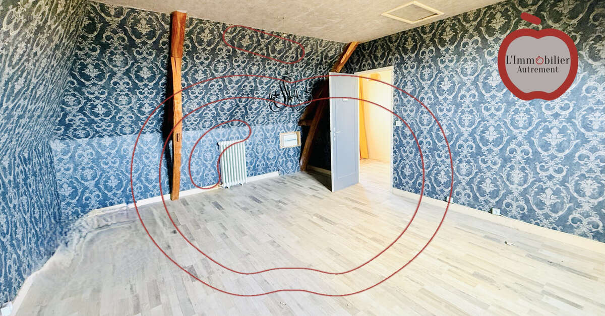 Propriete de caractere :  2 maisons avec dependances a renover - 1 h 15 de paris - photo 13