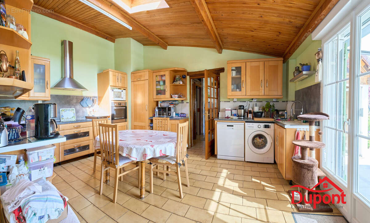 Maison 198 m² à Joigny  - photo 3