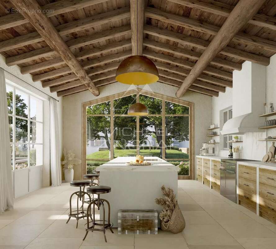 Maison à TOURRETTES